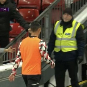 178zb8.com-提前离场回更衣室，名宿：C罗认为自己比曼联更大