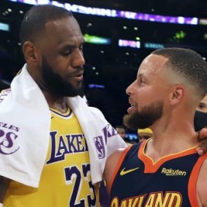 178直播体育赛事-被詹姆斯视为现役最想合作球员 库里：我现在挺好