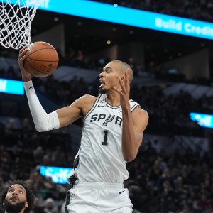 360足球免费直播在线观看免费-最后时刻铁血补扣！文班三分7投全失&amp;下半场10连铁 仅14分10板0帽